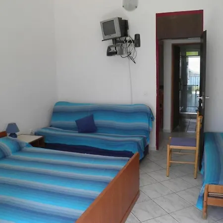 Διαμέρισμα Azure - One Bedroom Romana Saplunara