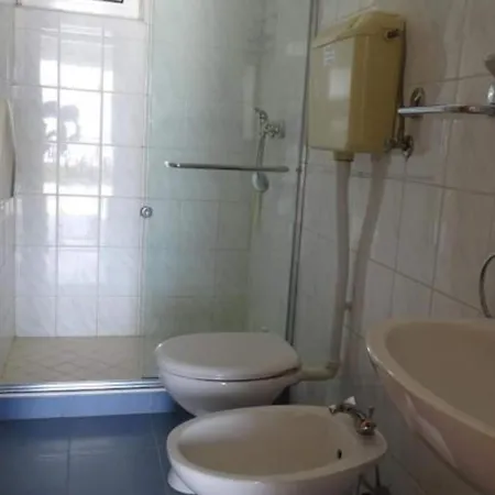 Διαμέρισμα Azure - One Bedroom Romana Saplunara