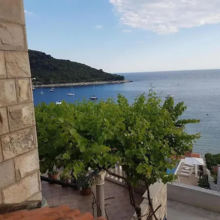 Апартаменты Azure - One Bedroom Romana
